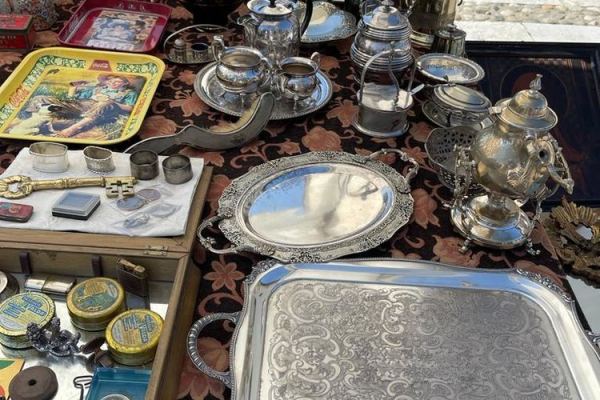 Second-Hand Treasure Hunt